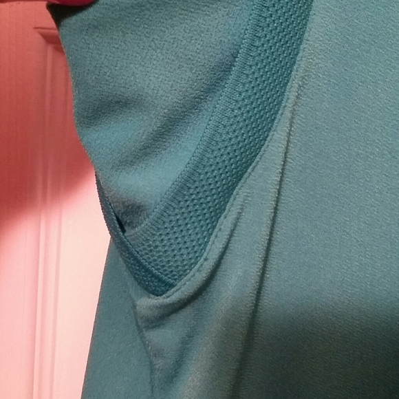 Business top - Picture 6 of 8